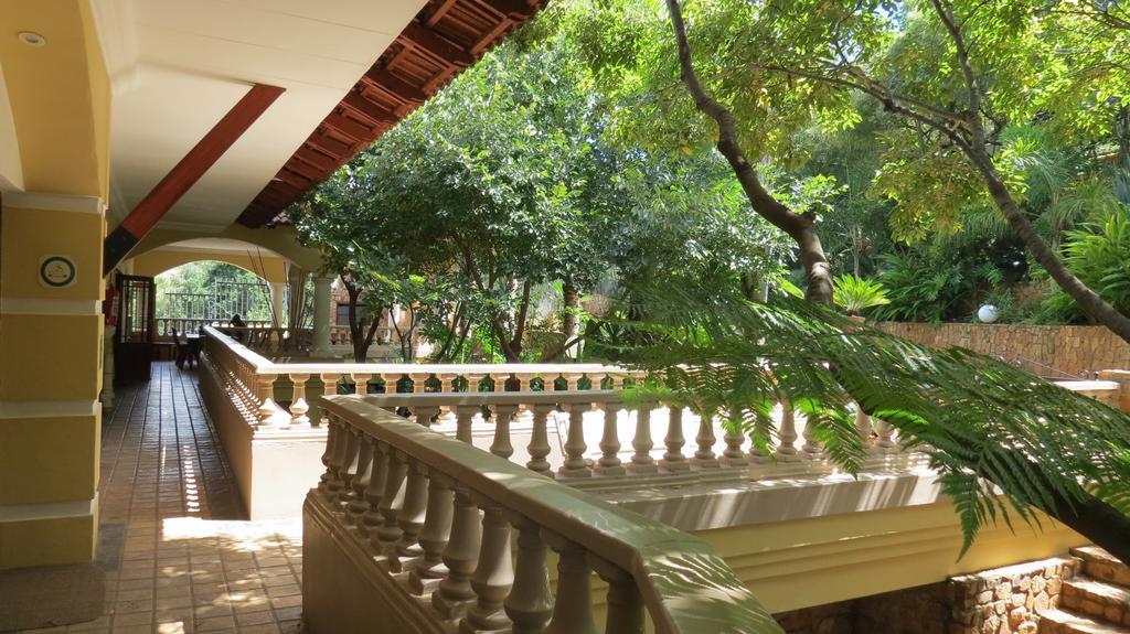Eagles Rock Guest House พริทอเรีย ภายนอก รูปภาพ